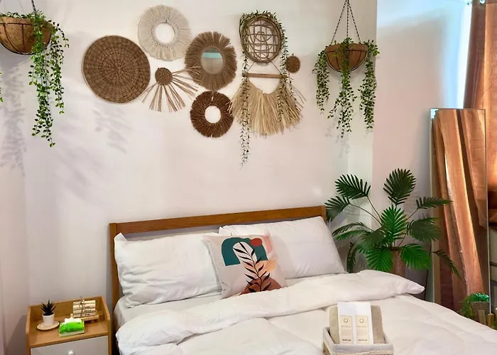 Cityscape Staycation By H&b Manilla