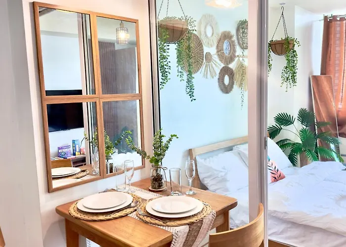 Hotel Cityscape Staycation By H&b